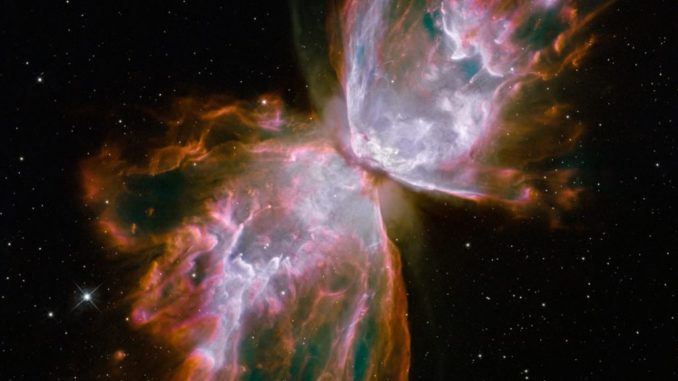 La nebulosa Farfalla (foto Nasa/Esa/Hubble Sm4 Ero Team)