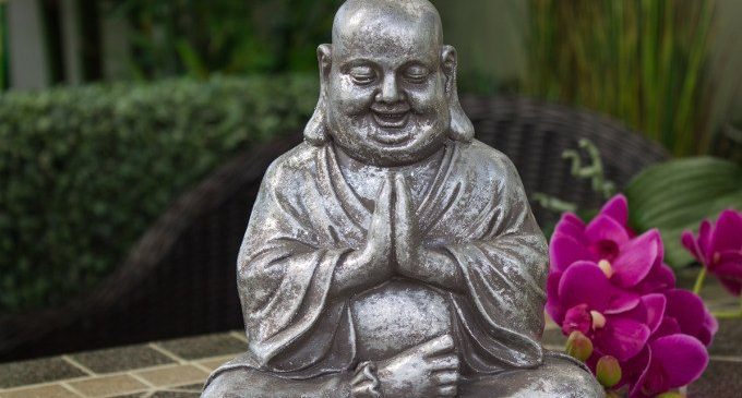 Buddismo e Psicologia Positiva: oltre la patologia, alla ricerca della felicità