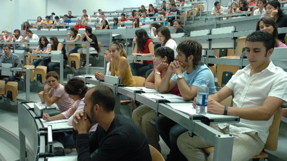 Sono i liceali che vanno all'università, trovano lavoro con stages in azienda o estero