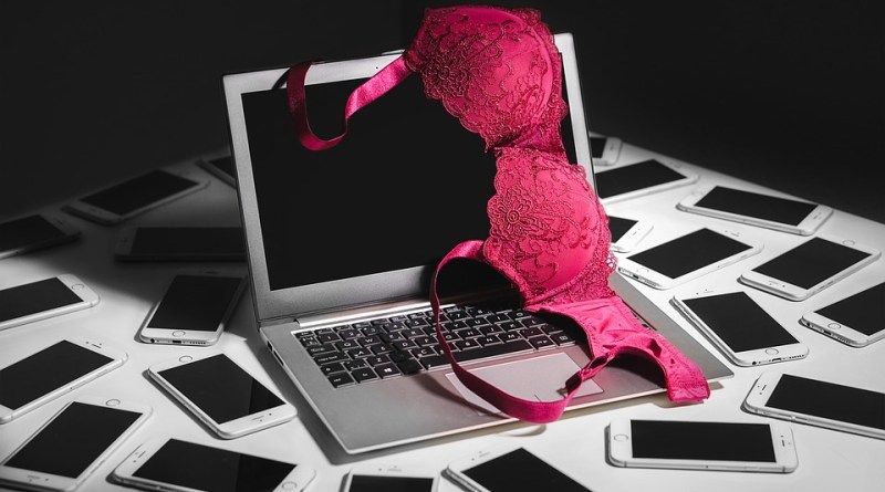 Sextortion a mezzo internet dal Marocco all'Italia