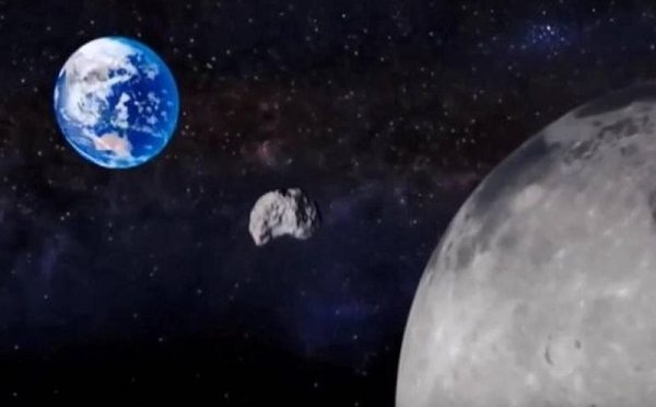 Domani un asteroide passerà fra la Terra e la Luna