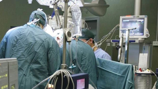 Tumori cranici, chirurgia endoscopica all'avanguardia a Bologna (Foto archivio Di Pietro)