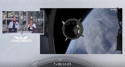 Partita da Cape Canaveral la Crew Dragon della SpaceX