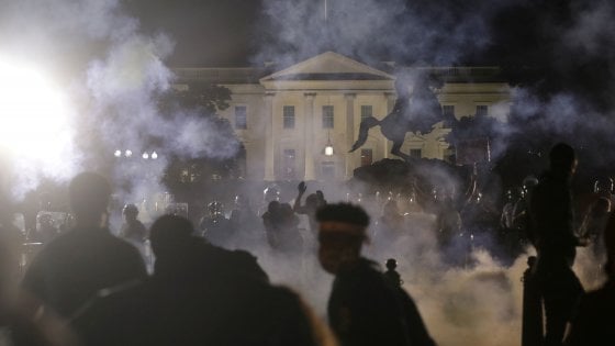 La ciclicità storica delle rivolte popolari americane La ciclicità storica delle rivolte popolari americane