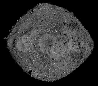 L’asteroide Bennu in un mosaico d’immagini riprese dalla sonda Nasa Osiris-Rex. Crediti: Nasa/Goddard/University of Arizona