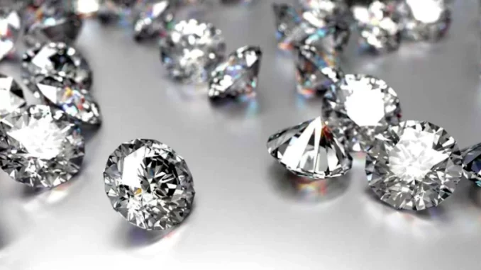 Zirconi e diamanti, come vedere le differenze