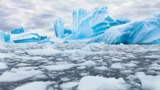 Riscaldamento globale, si scioglie la calotta in Antartide: manca un pezzo grande quanto l’Argentina.