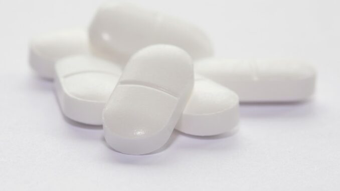 Avvelenamento da paracetamolo: i rischi da non sottovalutare